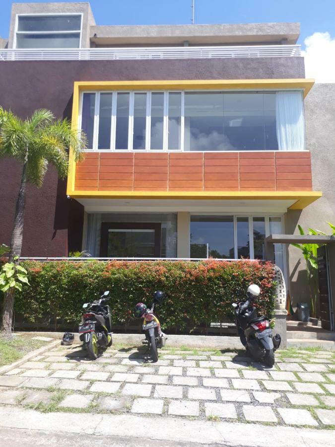 Brielle guest house Jimbaran Buitenkant foto